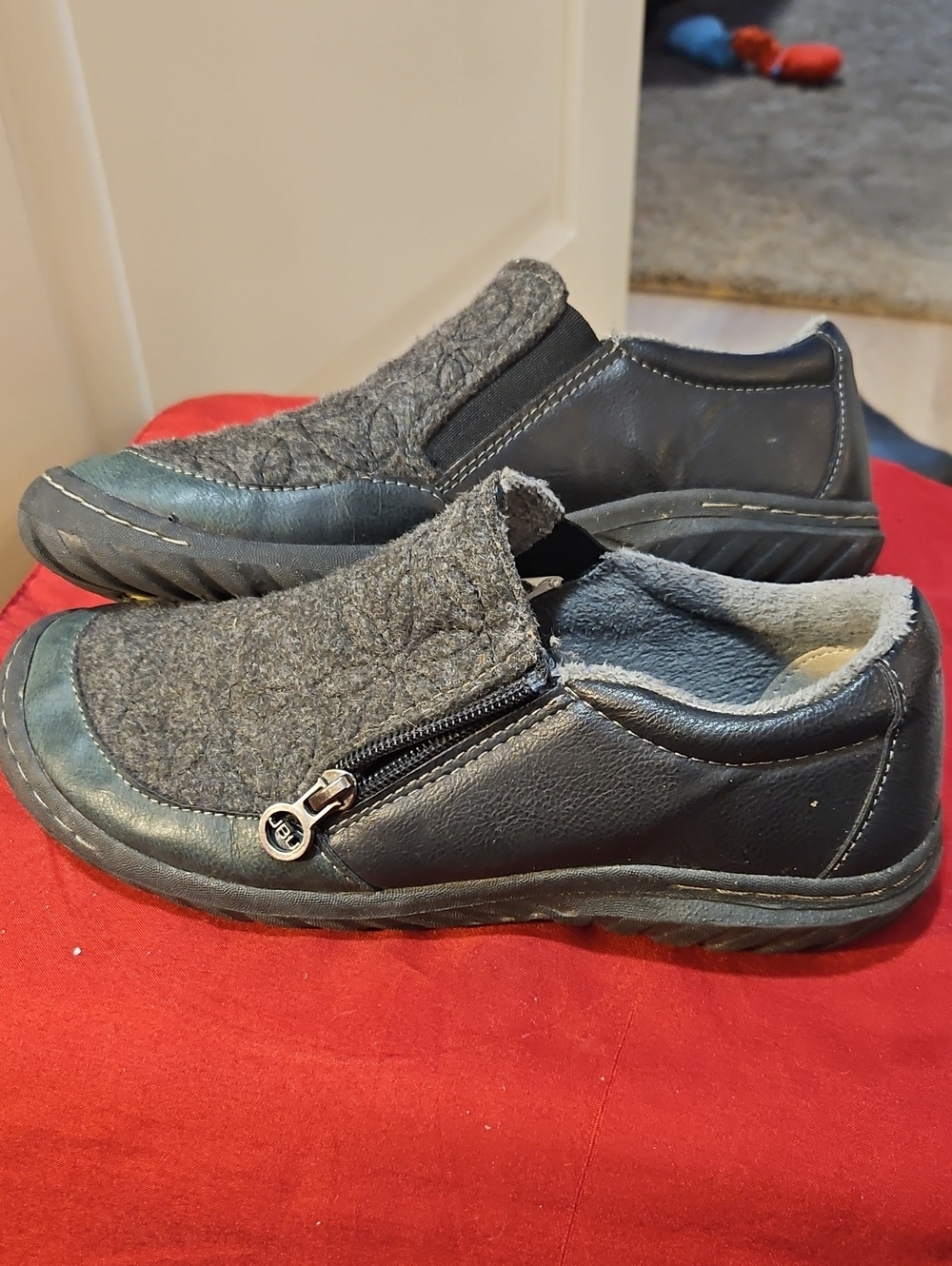 Jambu Women's Black and Gray Slip-On Comfort Loafers